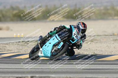 media/Dec-06-2025-CVMA (Sat) [[4a896cc04c]]/Race 4-Formula Middleweight/